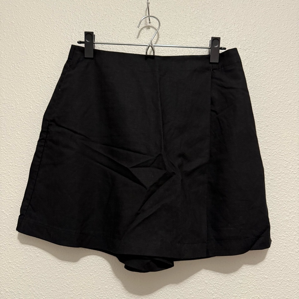 Uniqlo Linen Blend Skort - Black - Size Medium